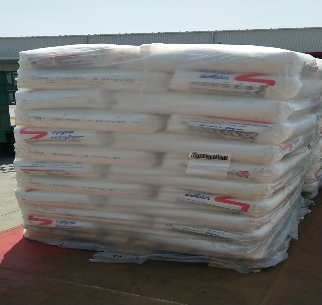 Guía de selección para películas sopladas de LLDPE con aditivos deslizantes y antibloqueo premezclados: presentación completa del SABIC 218WJ